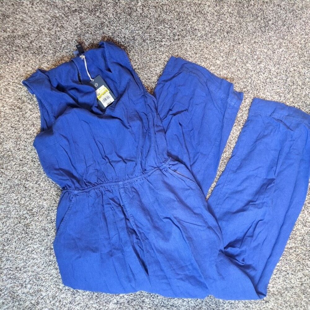 NEW Women's Sleeveless Jumpsuit Universal Thread Blue L Denim Wide Leg - Picture 1 of 5